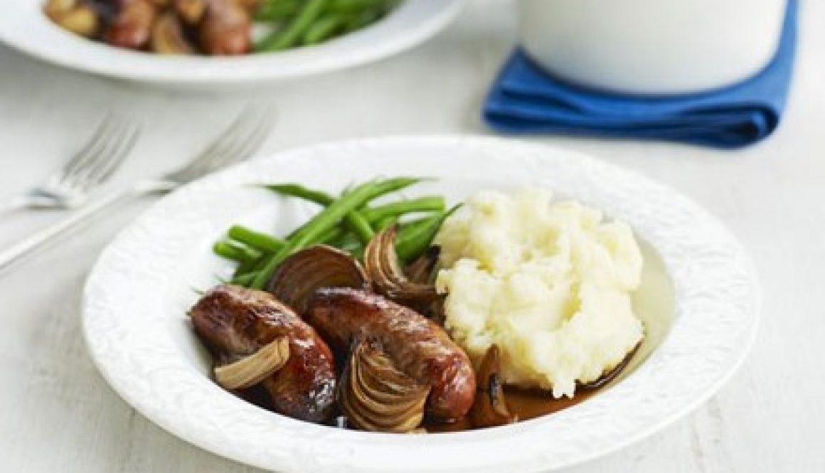 Simple Sausages with Quick Onion Gravy